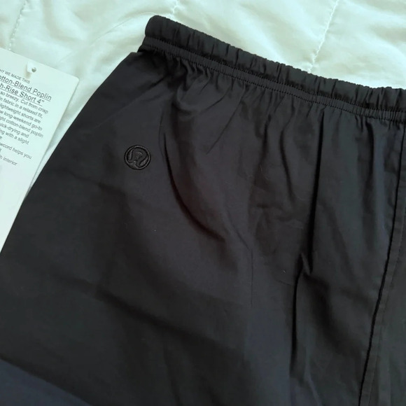 🆕🖤 Lululemon Cotton Blend Poplin High Rise Shorts - Black - Picture 2 of 9